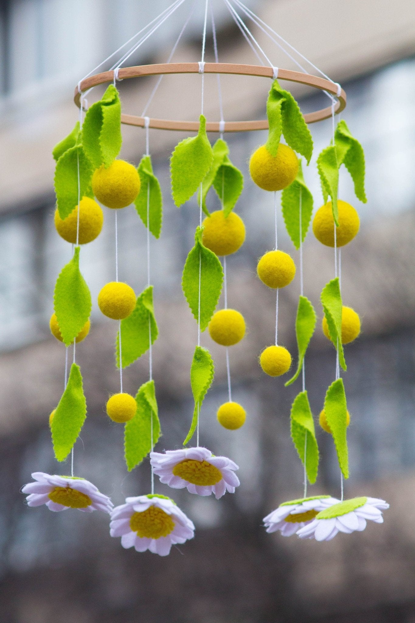 Flower baby crib mobile, crib mobile for girl - WoollyFox